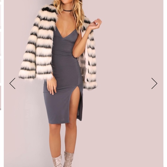 V Neckline Low Back Slit Side Dress - Picture 4 of 4